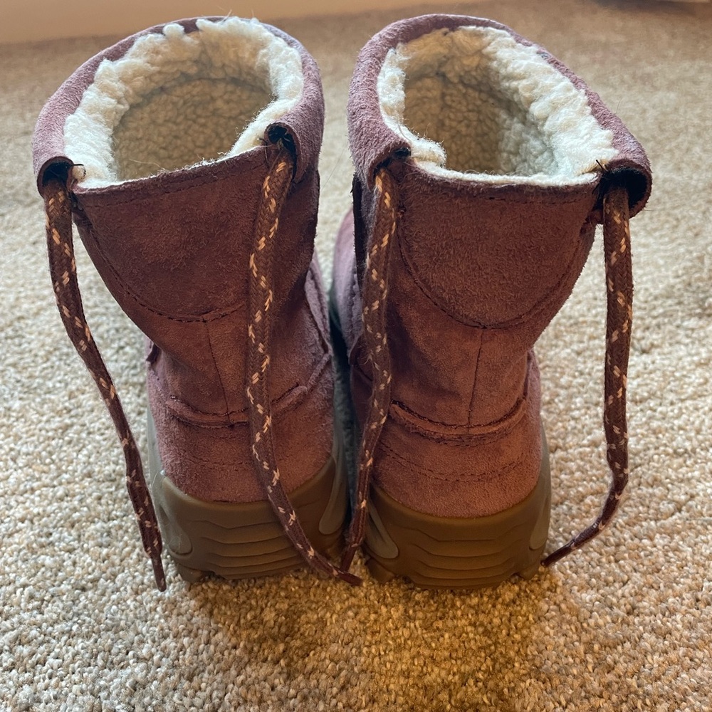 Merrell Women's Burgundy Winter Boots - Picture 7 of 10